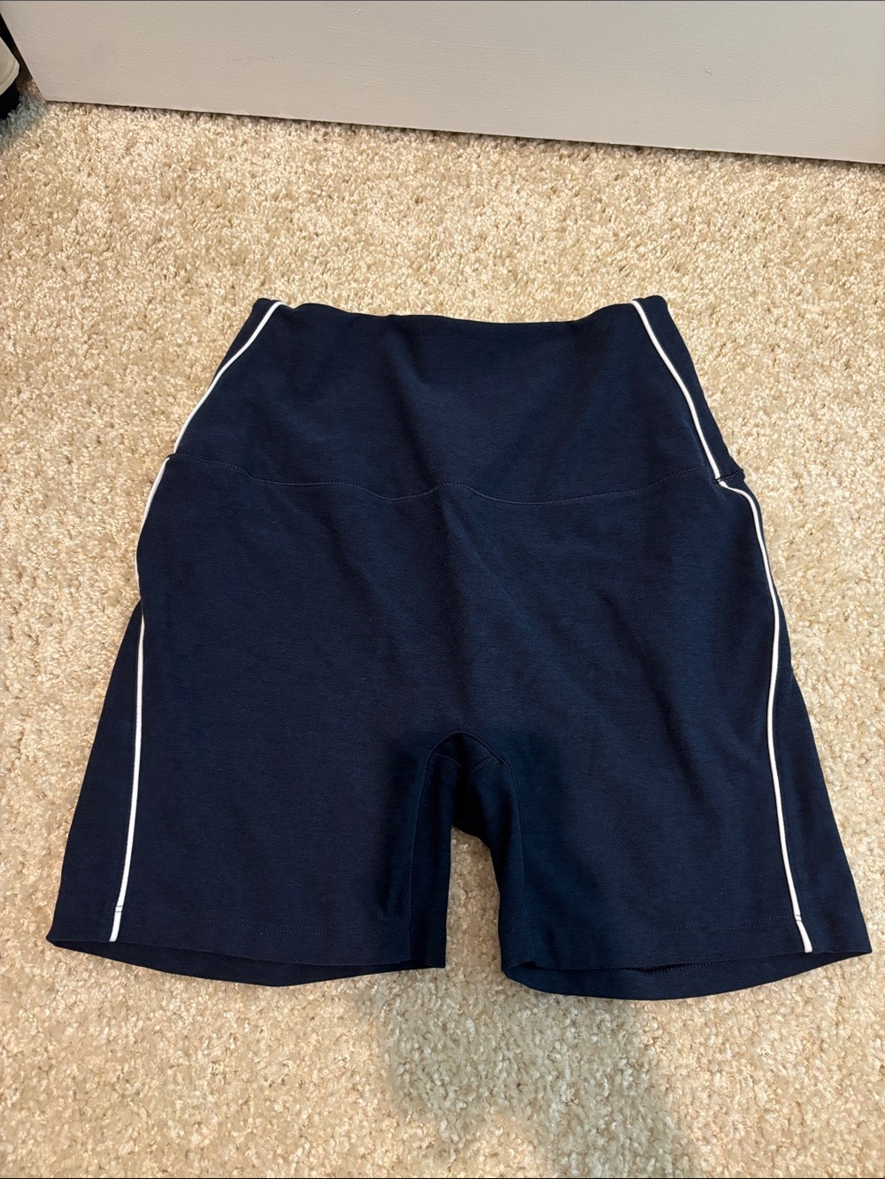 Beyond Yoga 5 inch biker shorts
